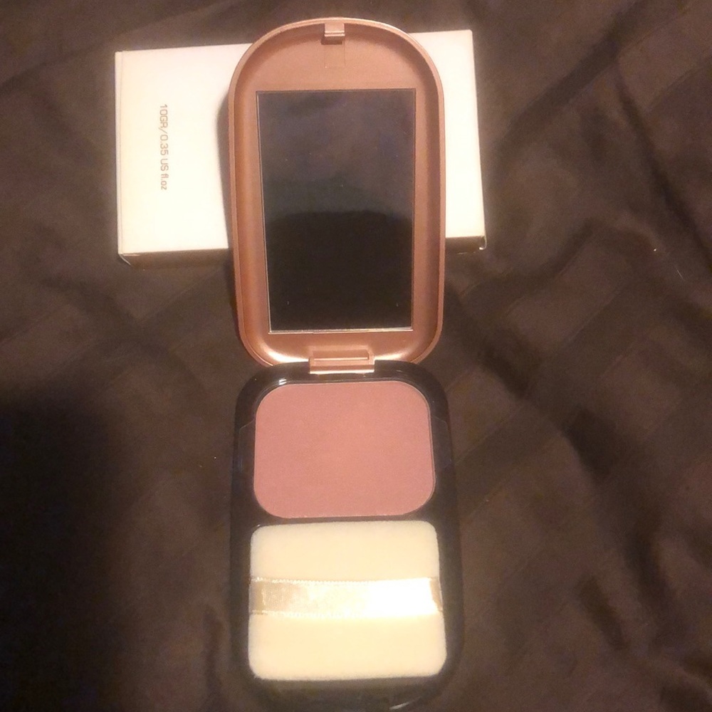 24K Gold Compact Bronzer - Picture 3 of 5